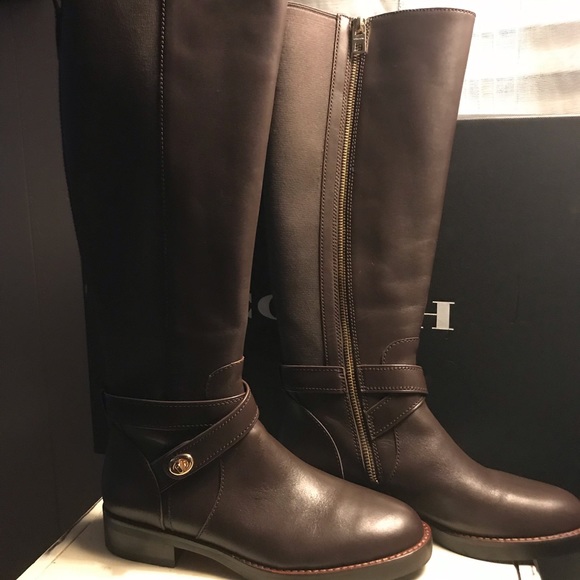 Coach Turnlock Riding Boots. Mahogany - Picture 1 of 8